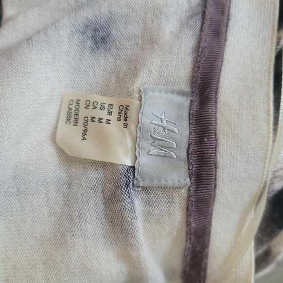 H&M Womens Modern Classic Button-Up Cardigan Black & White Abstract Print Medium - Picture 3 of 5